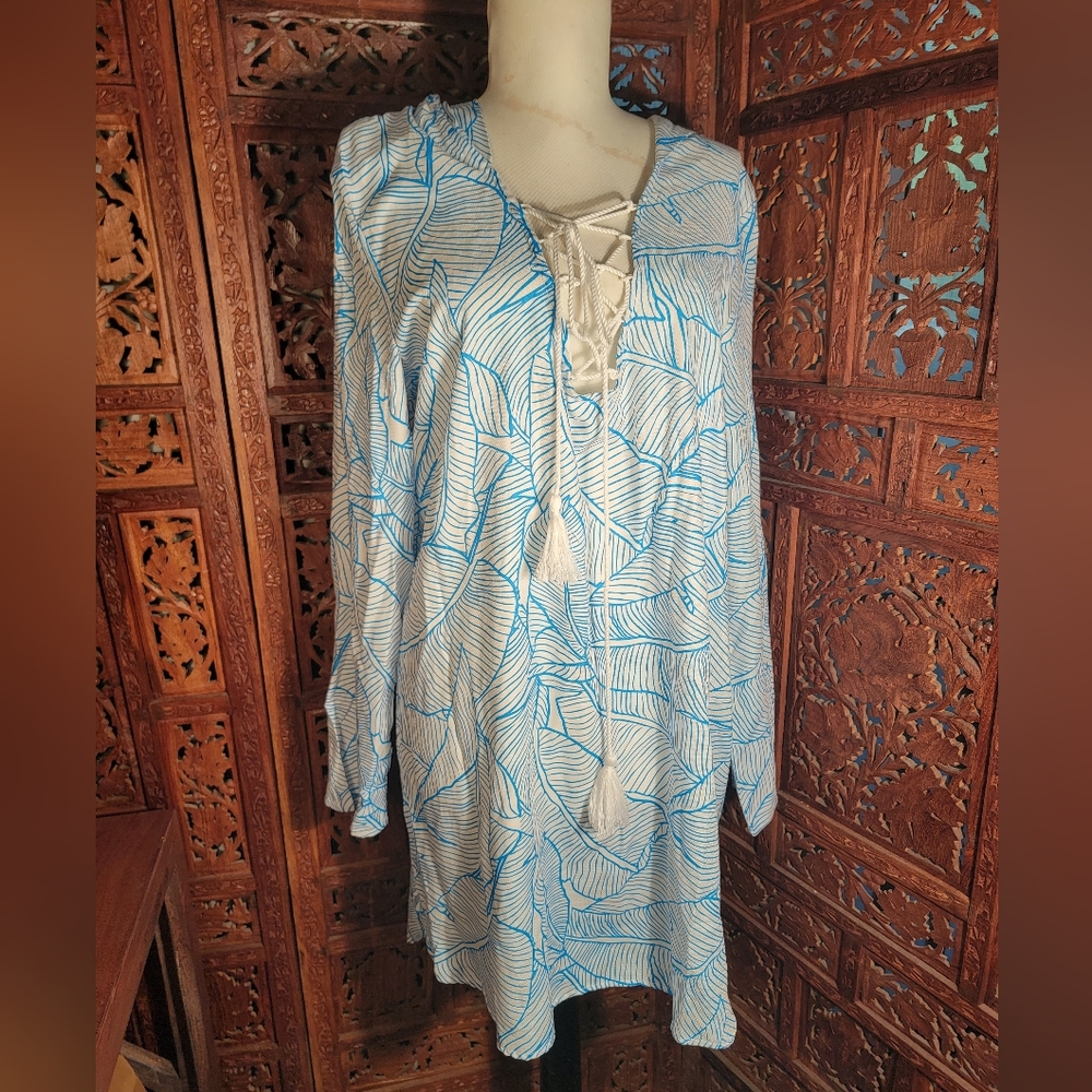 Charlie Holiday Blue and White Leaf Design Swim Beach Cover up with Hood, Size 4